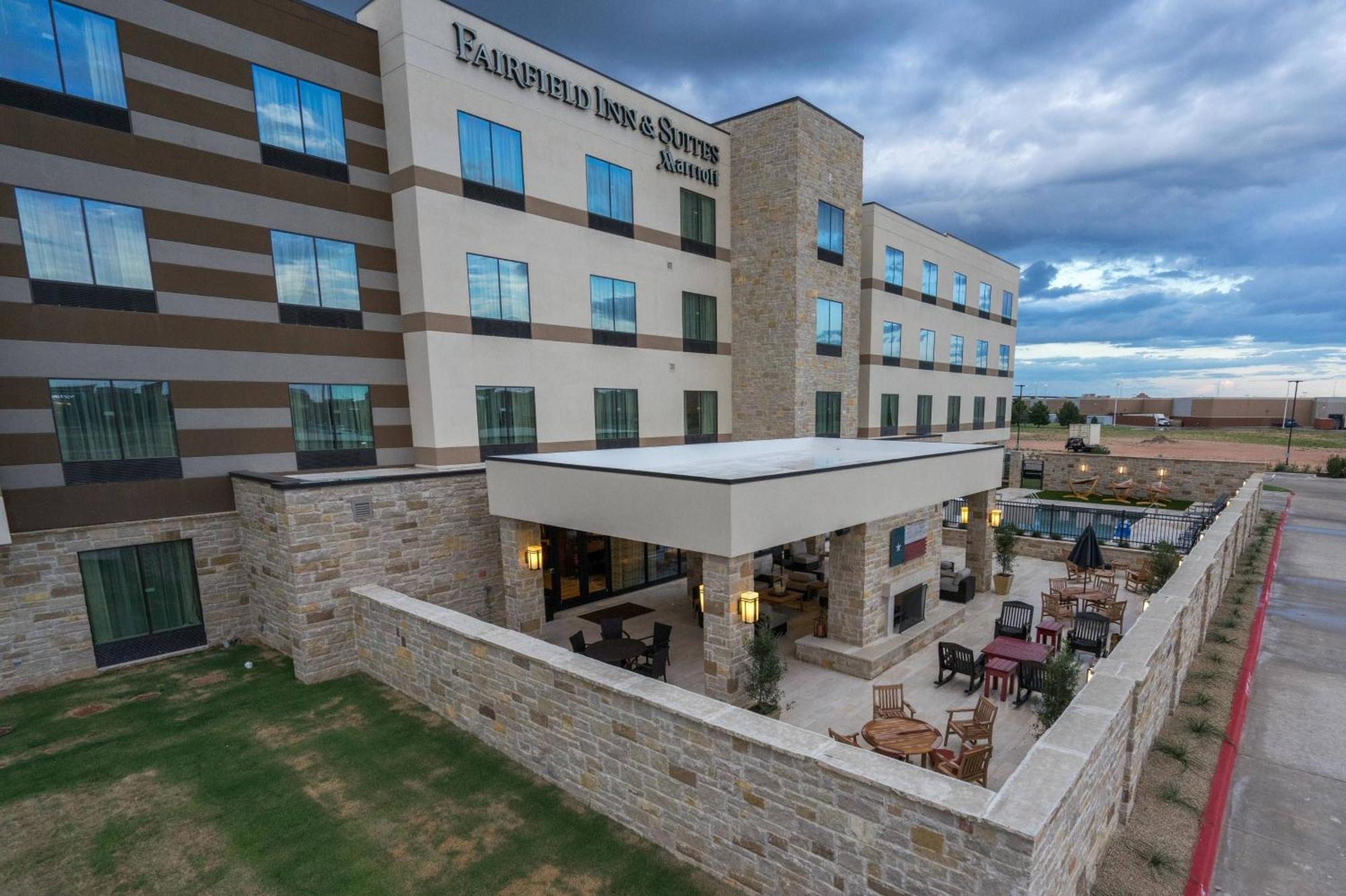 Fairfield Inn & Suites By Marriott Lubbock Southwest Ngoại thất bức ảnh